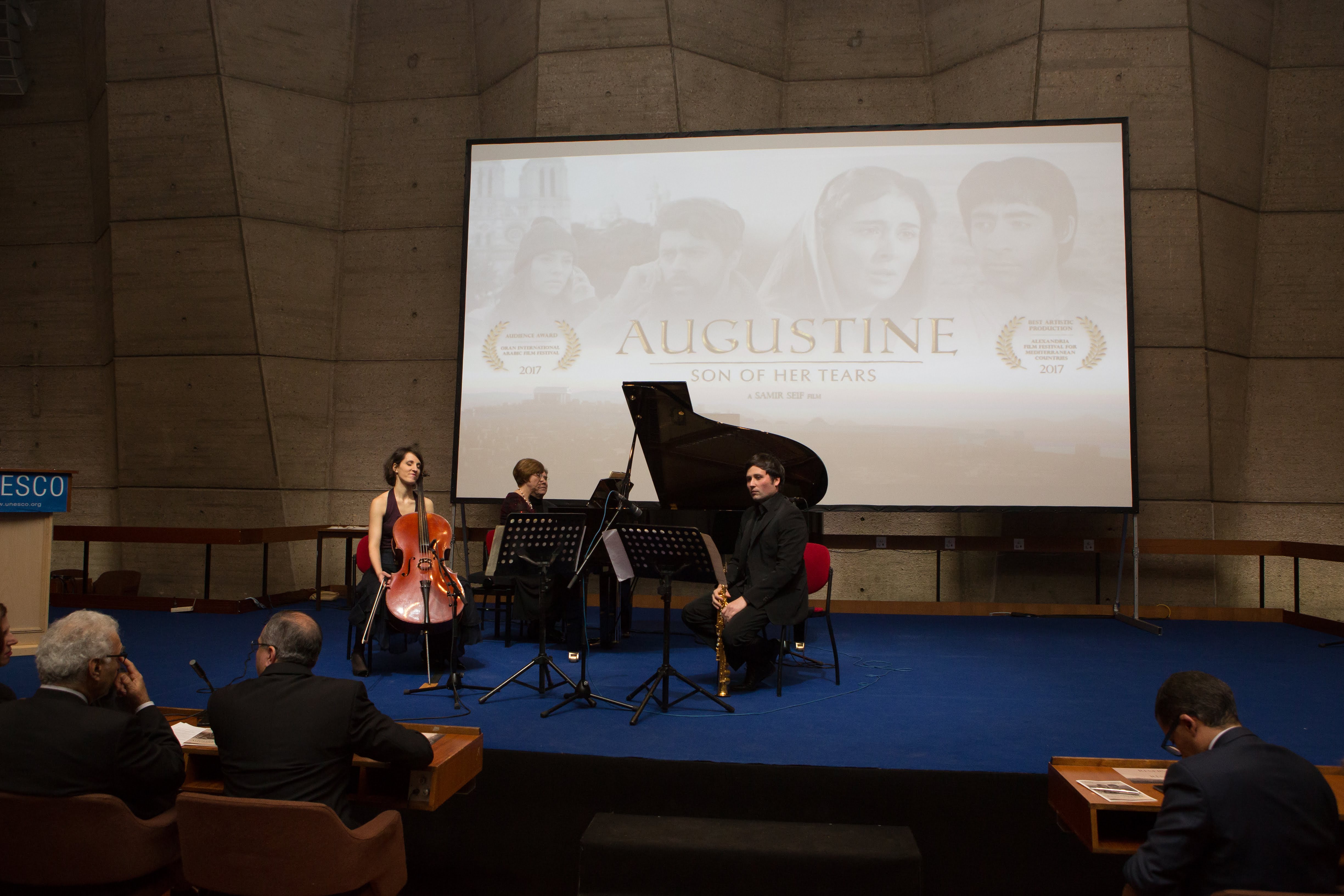 2017-12-05_18-53-56